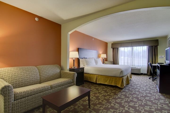 Room 18 of 48