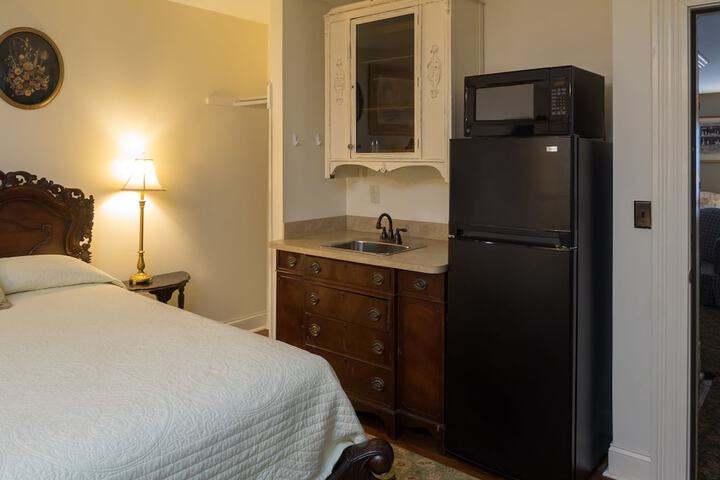 Room 10 of 31