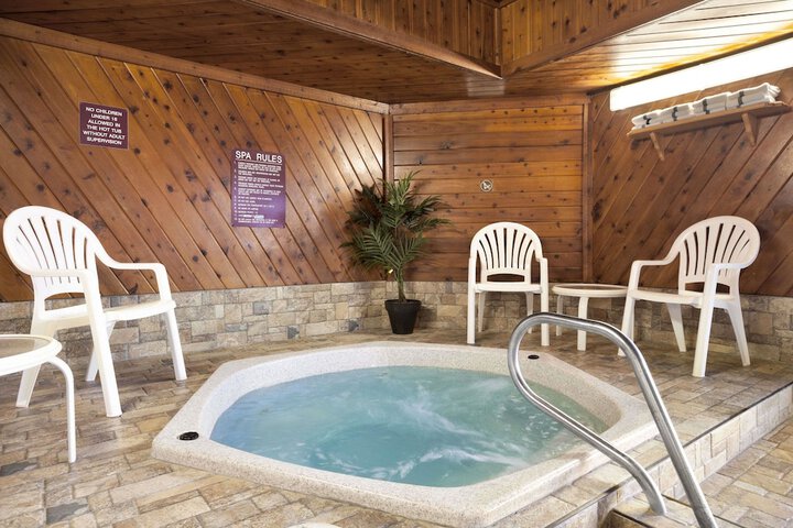 Pool 7 of 28