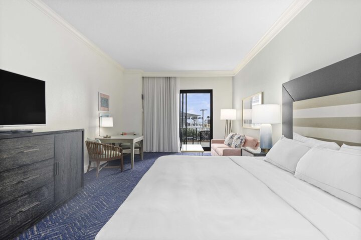 Room 104 of 172