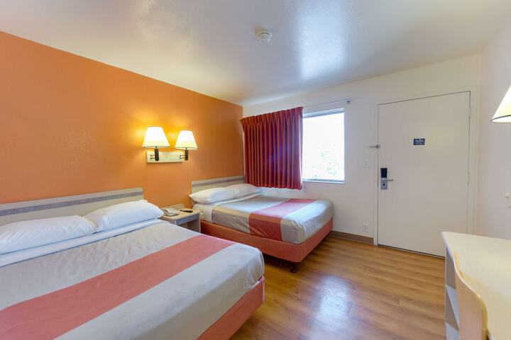 Room 31 of 34