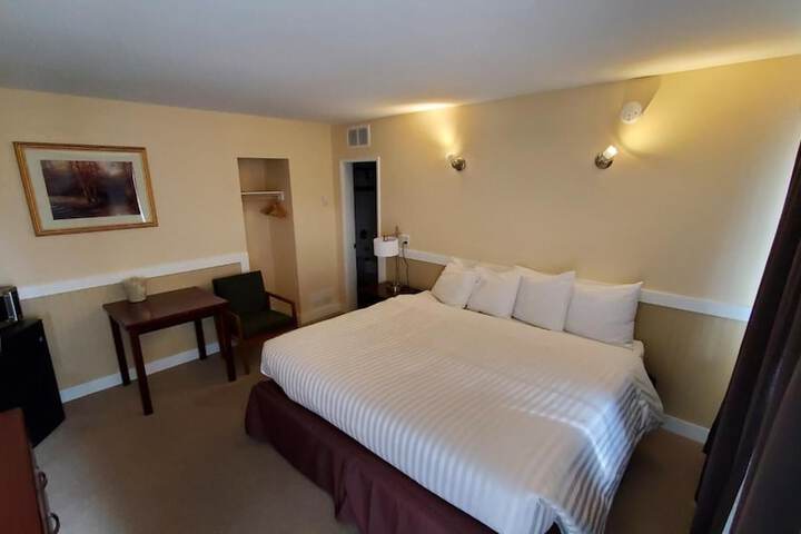 Comox Valley Inn & Suites