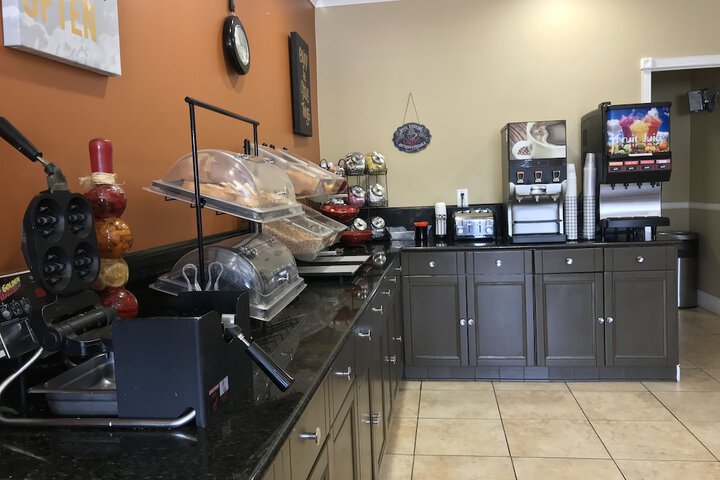 Breakfast/Coffee Service 62 of 68
