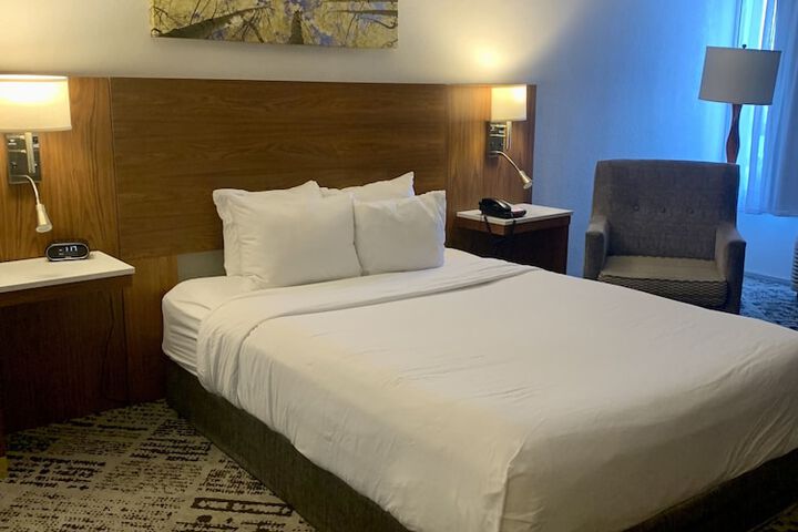Room 5 of 19