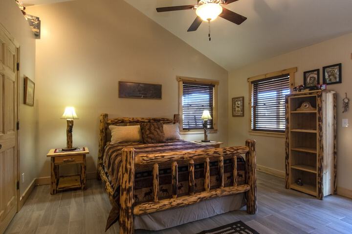 Calhoun House Inn & Suites