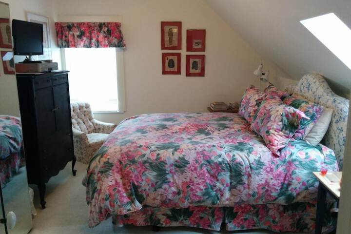Room 9 of 35