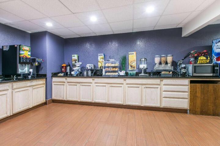 Microtel Inn & Suites by Wyndham Oklahoma City Airport