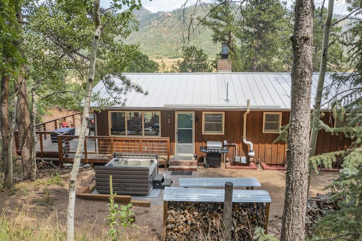 Adventure Cabin