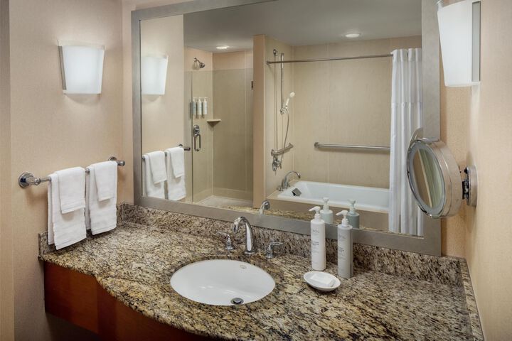Hilton Garden Inn Portland Downtown Waterfront