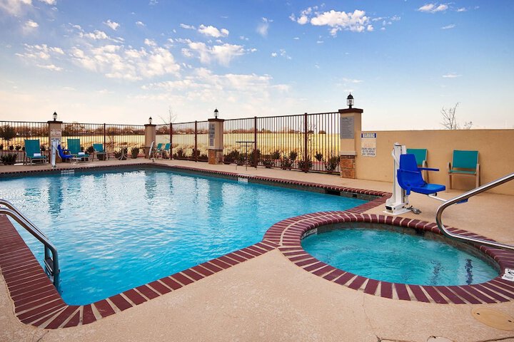 Pool 2 of 21