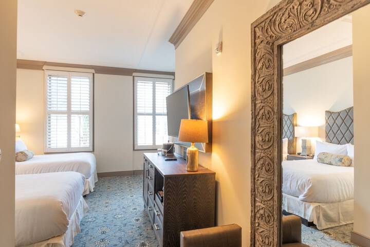 Room 33 of 62