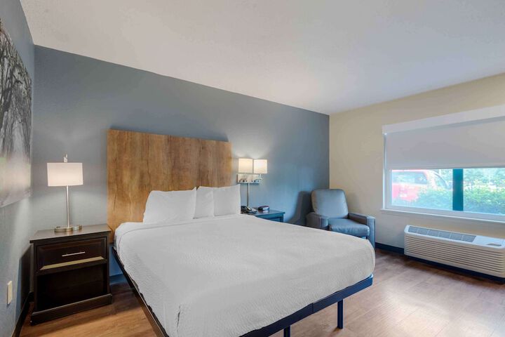 Room 14 of 24