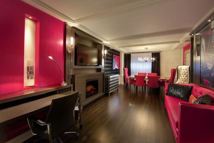 Room 30 of 127
