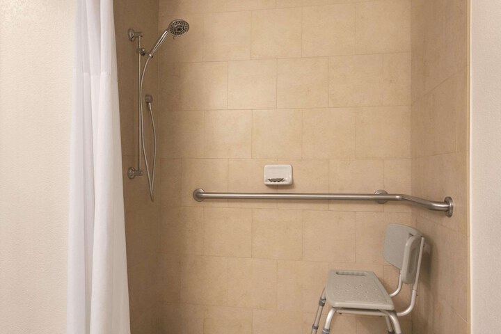 Country Inn & Suites by Radisson Bradenton-Lakewood Ranch, FL