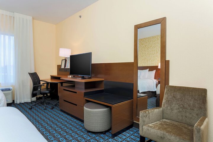 Room 30 of 46