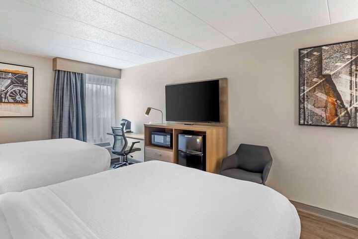 Best Western Plus Heritage Rail-South York / I-83