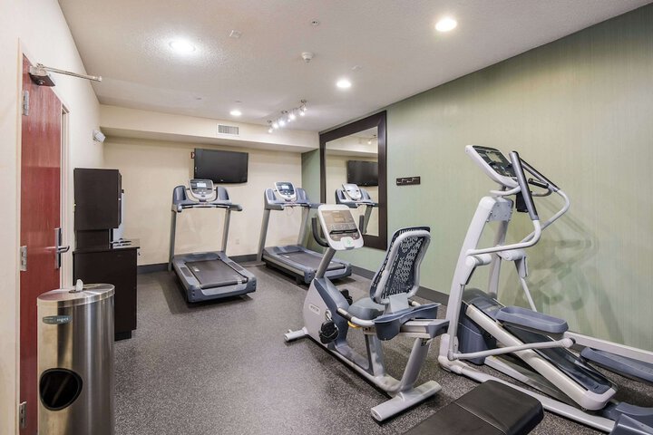 Quality Inn & Suites Quincy - Downtown