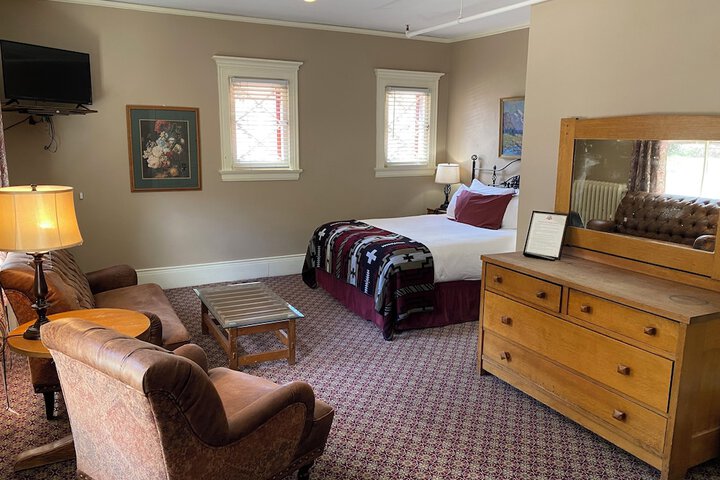 Room 15 of 62