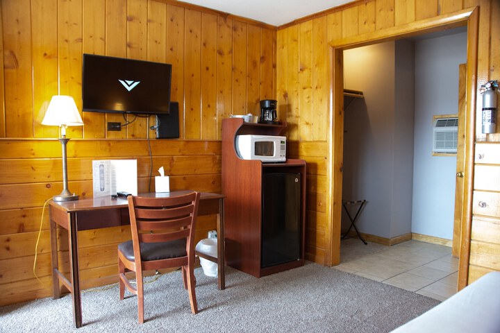 Room 17 of 21