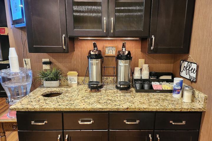 Breakfast/Coffee Service 52 of 57