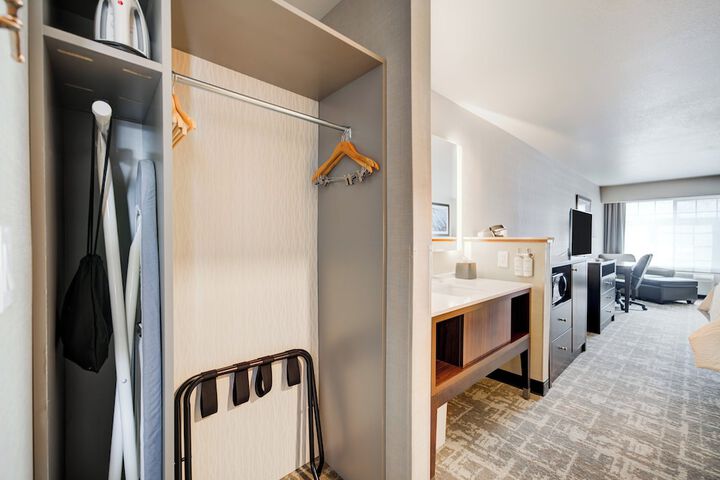 Holiday Inn West Yellowstone by IHG.