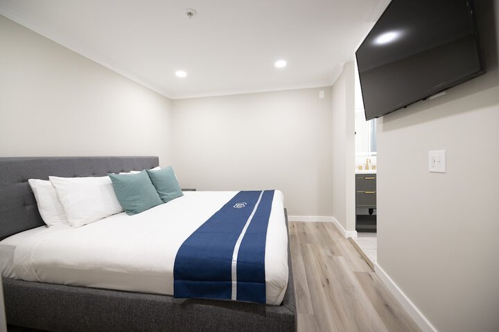 Room 36 of 38