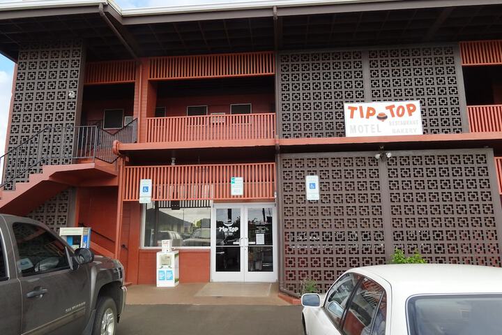Hotel 4 of 68