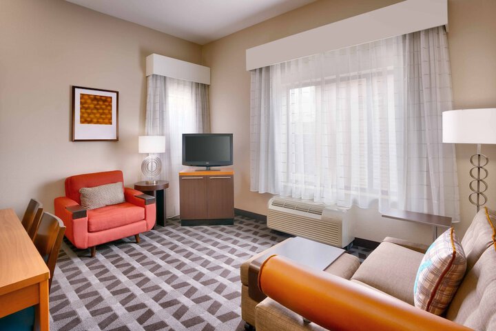 Room 15 of 34