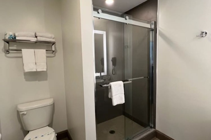 Room 11 of 46