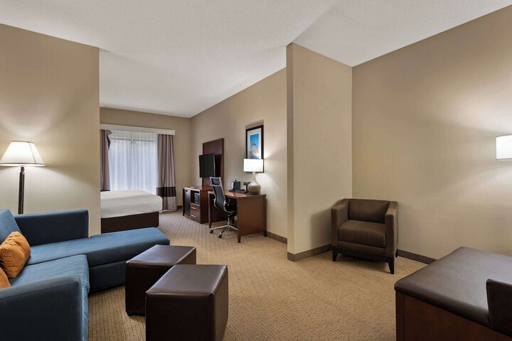 Room 12 of 30