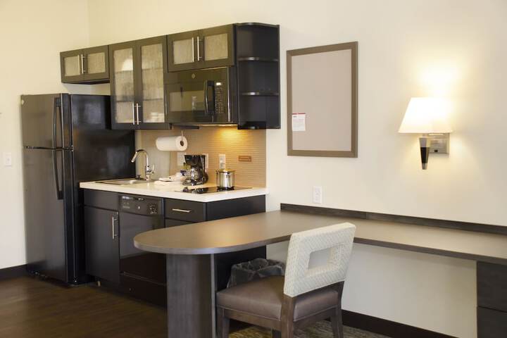 Room 16 of 27