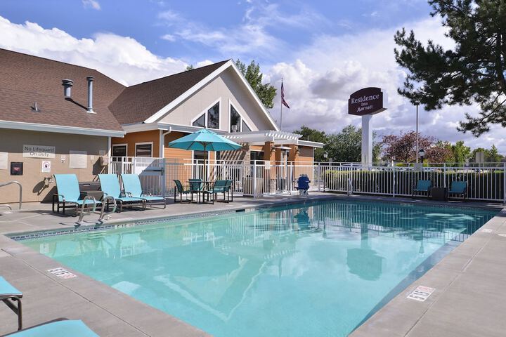 Pool 2 of 27