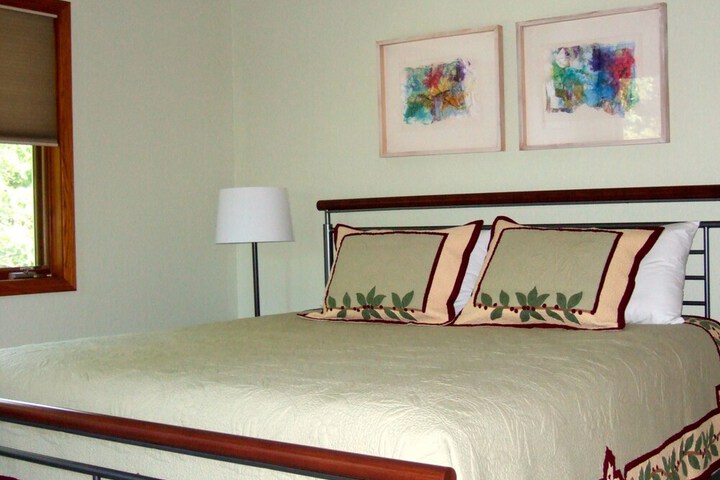 Room 10 of 37