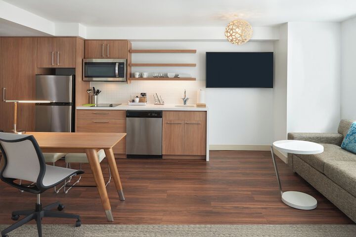 Room 13 of 47