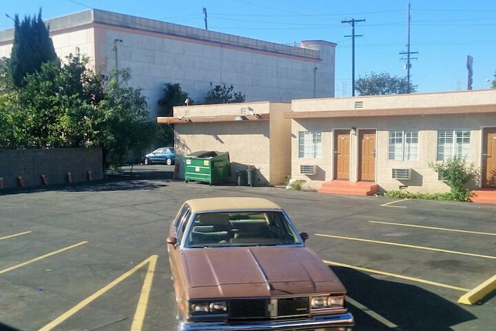 Budget Inn