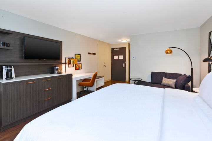 Hotel Indigo Rochester – Mayo Clinic Area by IHG