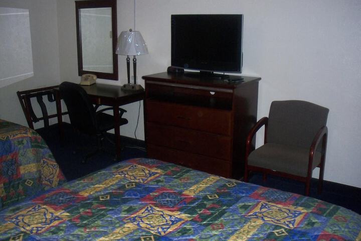 Room 27 of 28
