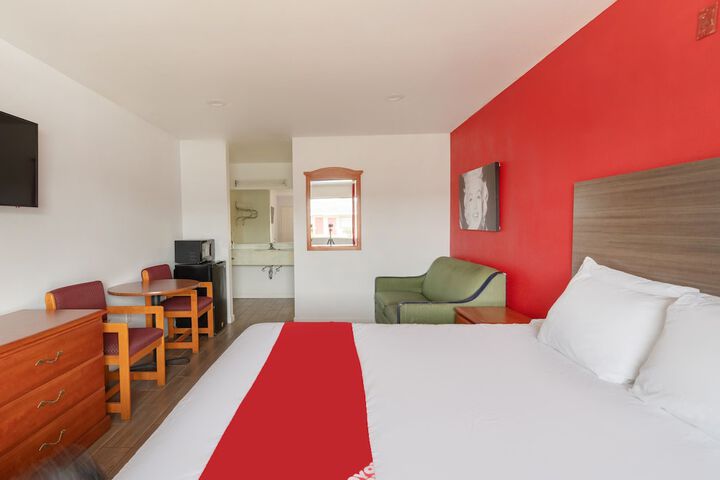 Room 30 of 40