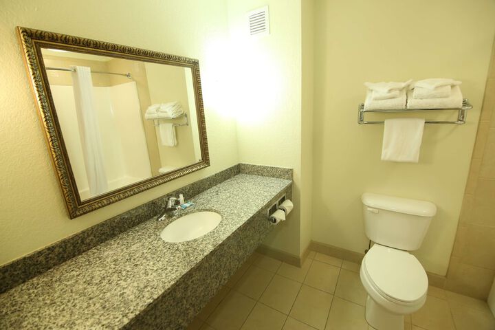 Room 13 of 24