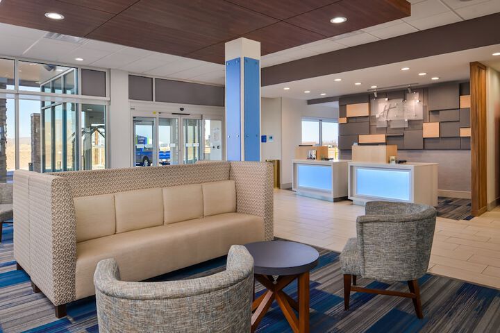 Holiday Inn Express & Suites Van Horn by IHG