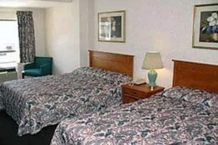 Room 14 of 19