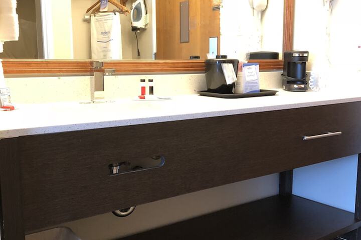 Room 42 of 78