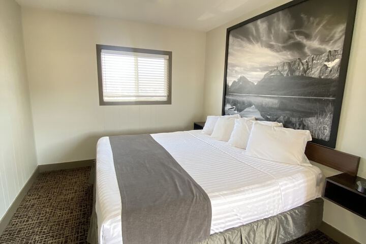 Room 14 of 18