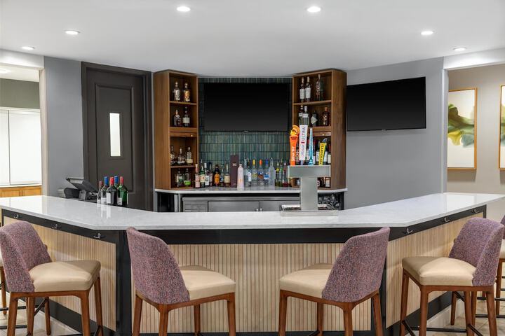 Embassy Suites by Hilton Fort Myers Estero