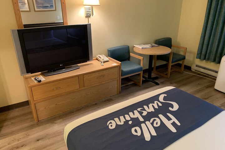 Days Inn by Wyndham Ocean Shores