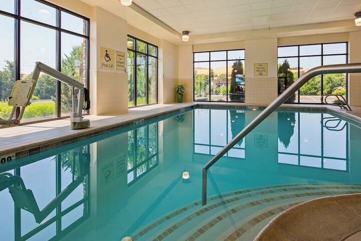 Best Western Plus Dayton Hotel & Suites