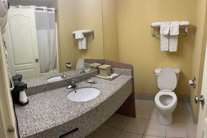Room 16 of 17