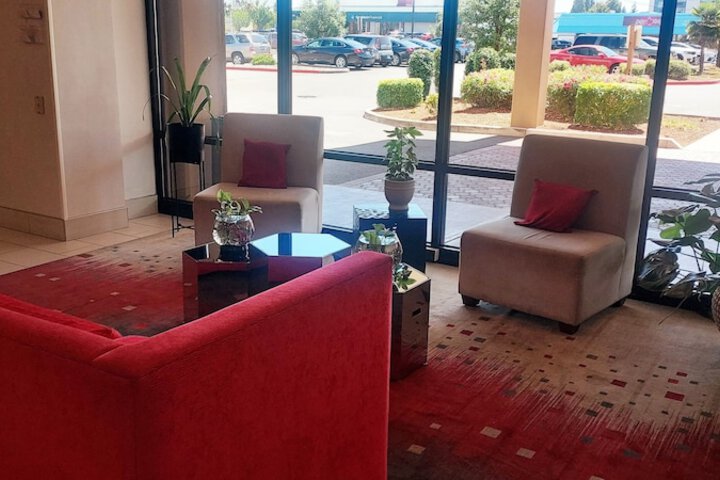 Holiday Inn Salem by IHG