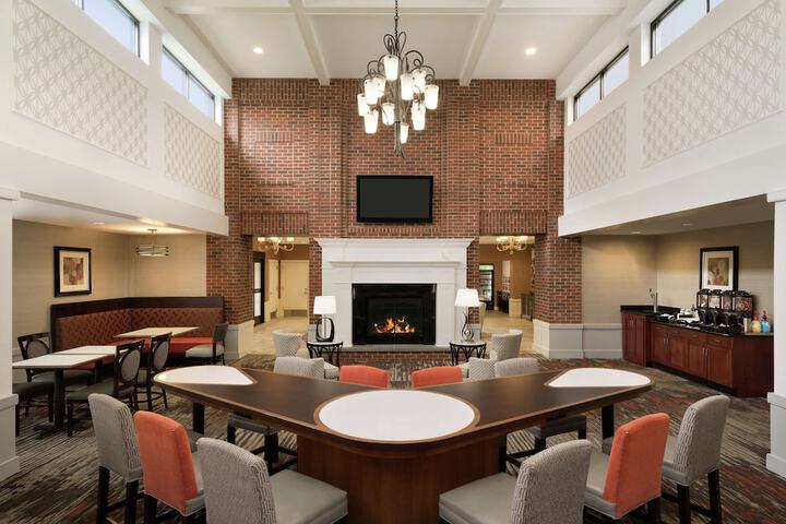 Hotel Interior 10 of 38