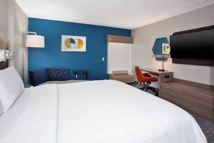 Room 22 of 34